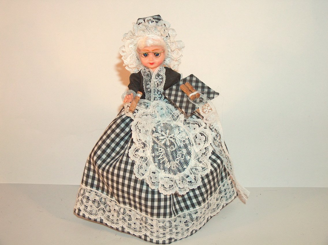 BORDADORA DE ENCAJES