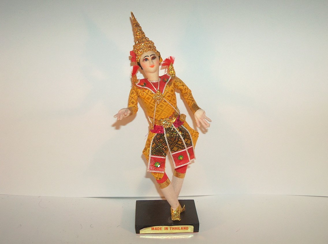 BAILARIN THAILANDÉS