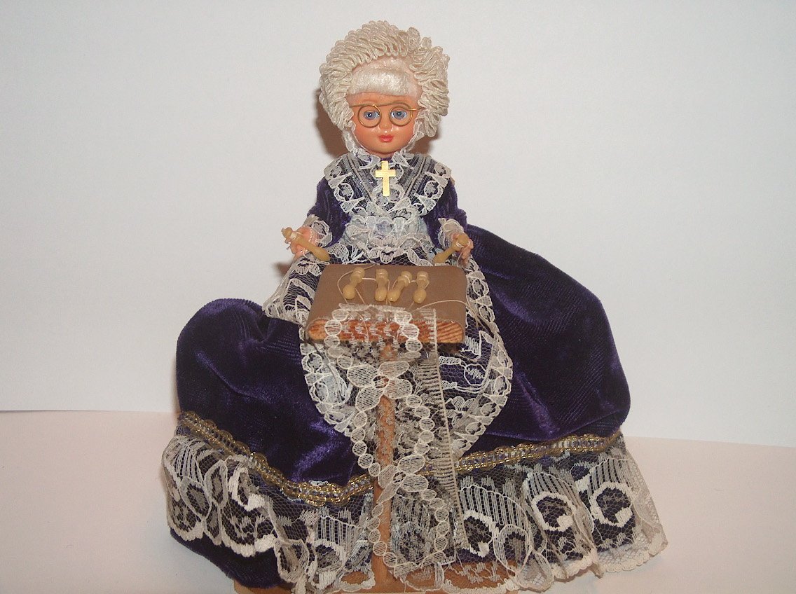 BORDADORA DE ENCAJES