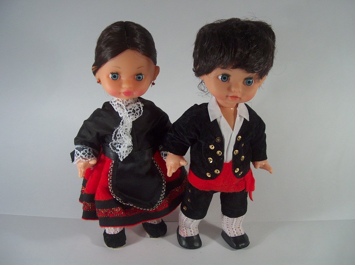 PAREJA DE BURGALESES