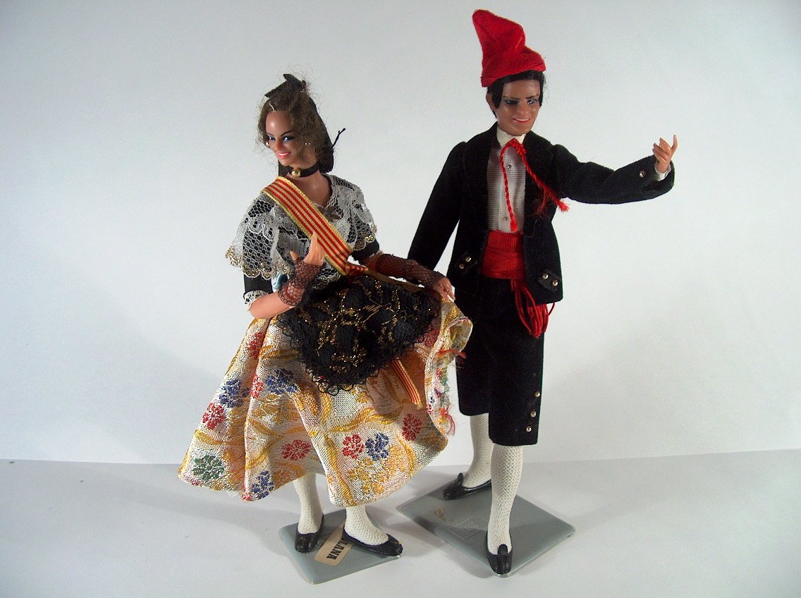 PAREJA DE CATALANES DE MARIN