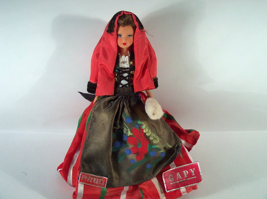 HILANDERA DE PIRINEOS