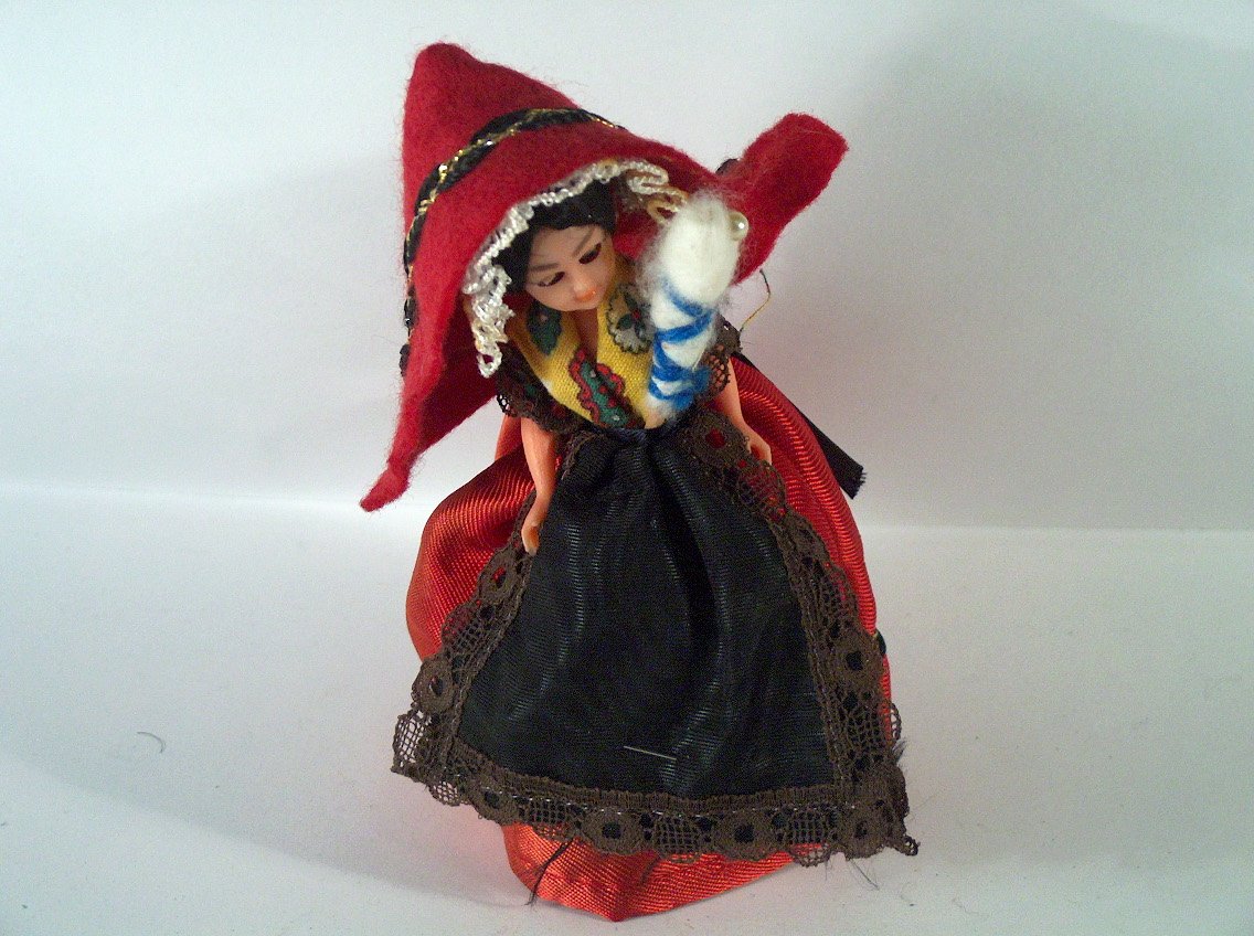 HILANDERA DE PIRINEOS