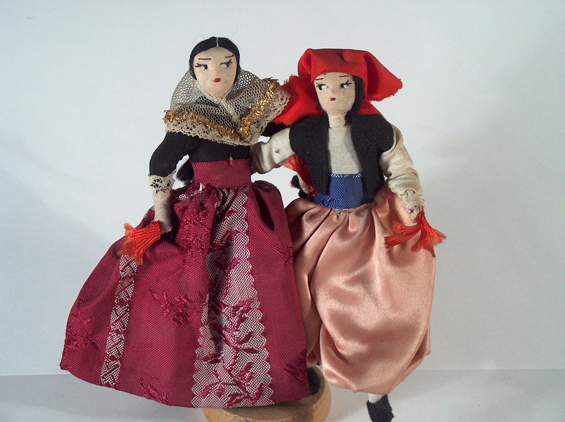 PAREJA DE MENORQUINES