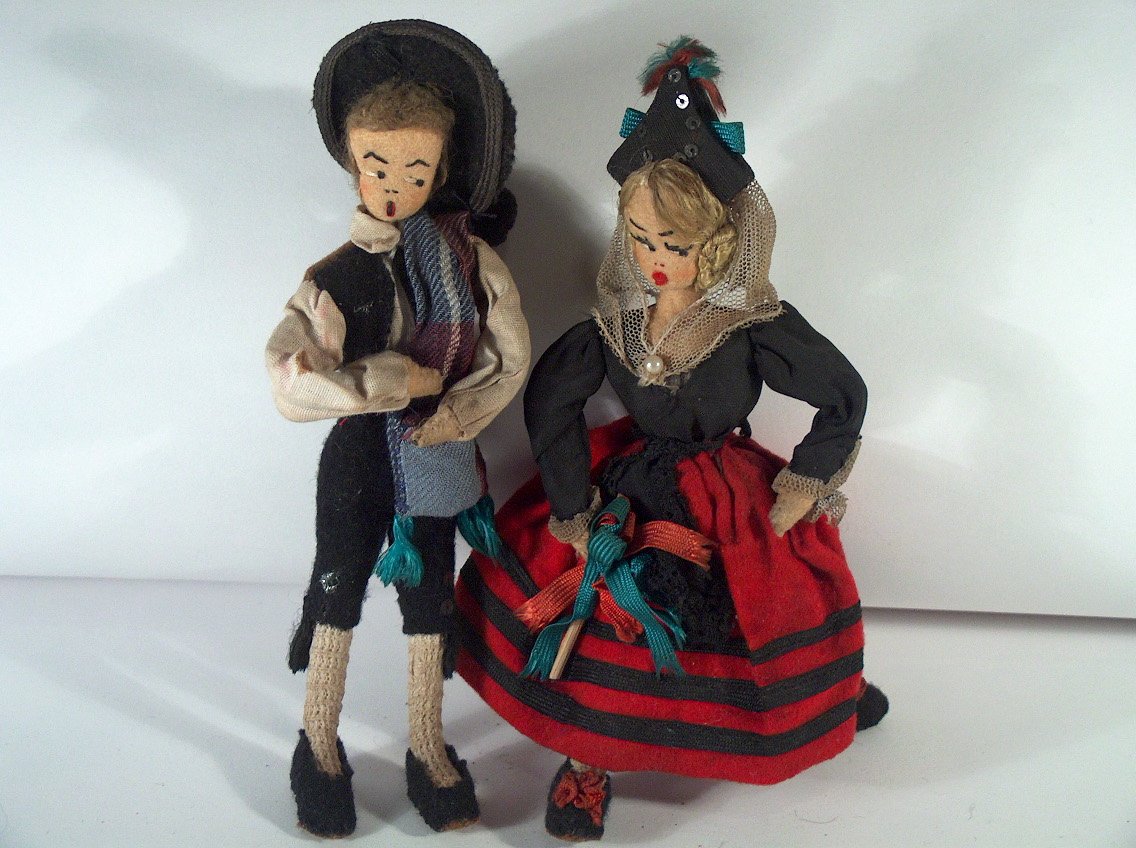 PAREJA DE SEGOVIANOS