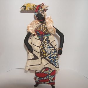 JOVEN SENEGALESA CON TOCADO