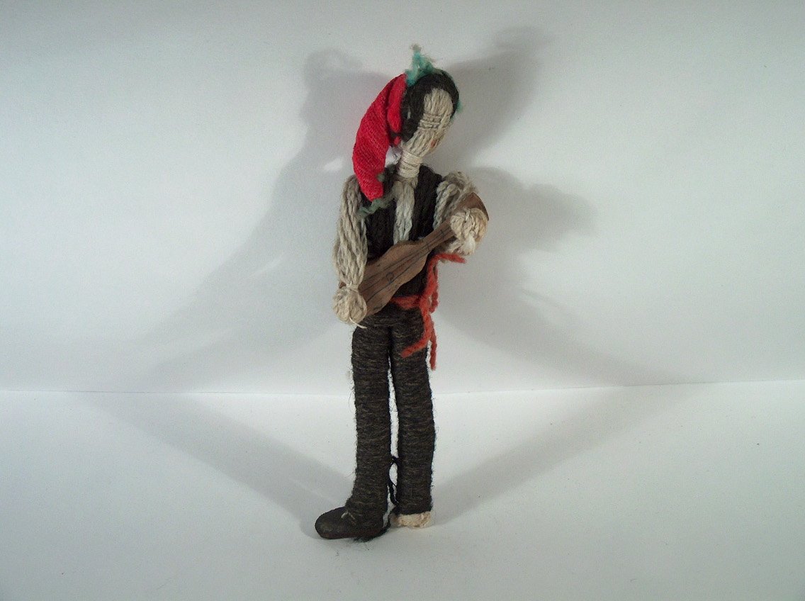 SORRENTINO CON SU GUITARRA