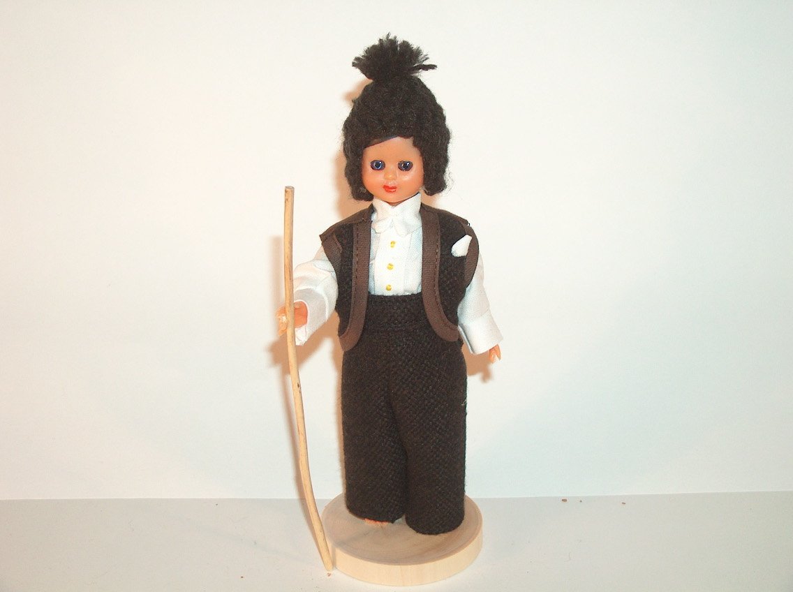 PASTOS " TRAS OS MONTES " CON VARA Y GORRO NEGRO