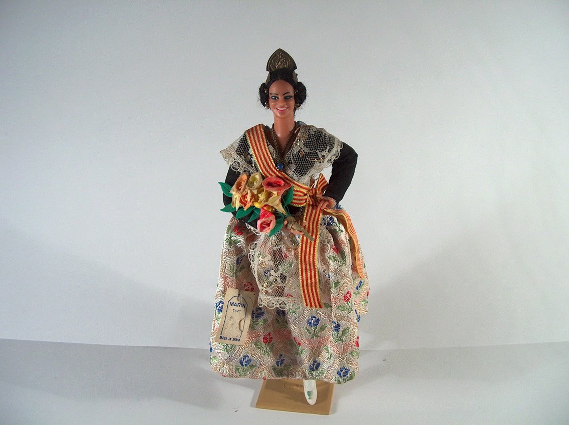 JOVEN FALLERA VALENCIANA