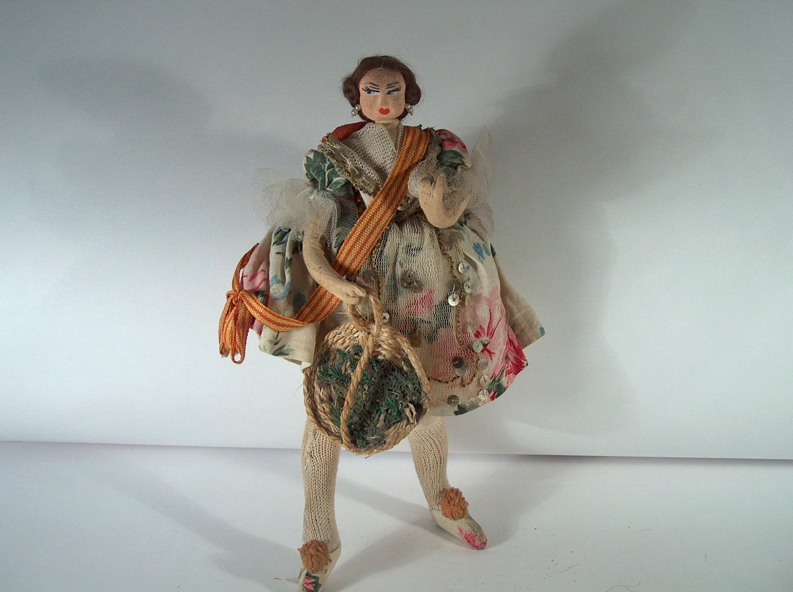 FALLERA VALENCIANA CESTO SIN NARANJAS